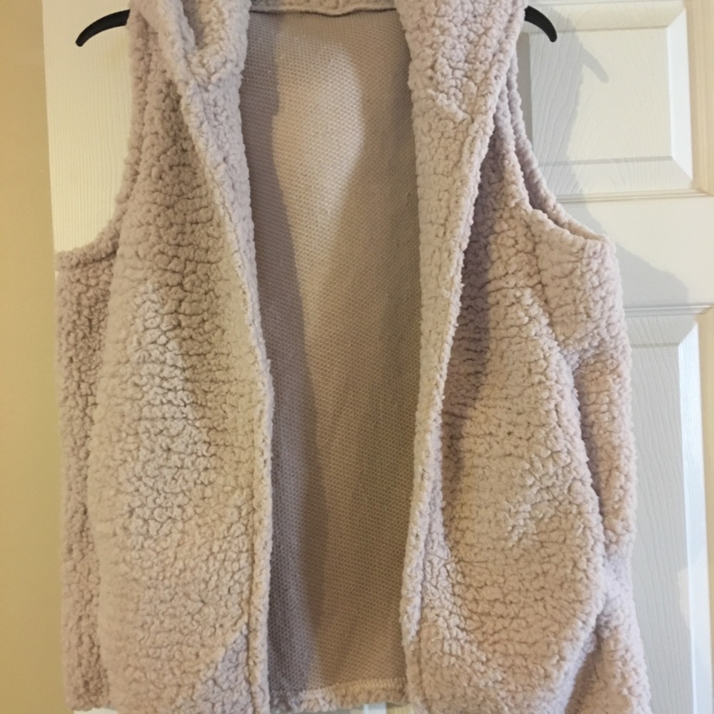 NWOT Sherpa Hooded Vest